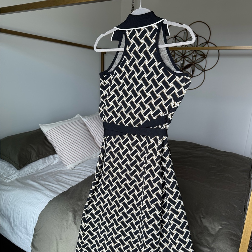 Diane Von Furstenberg x Target Geometric Wrap Knit Dress XS Black Quiet Luxury - Picture 2 of 6